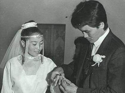 Хасар Жагаа хайртай бүсгүйтэйгээ хуримласан